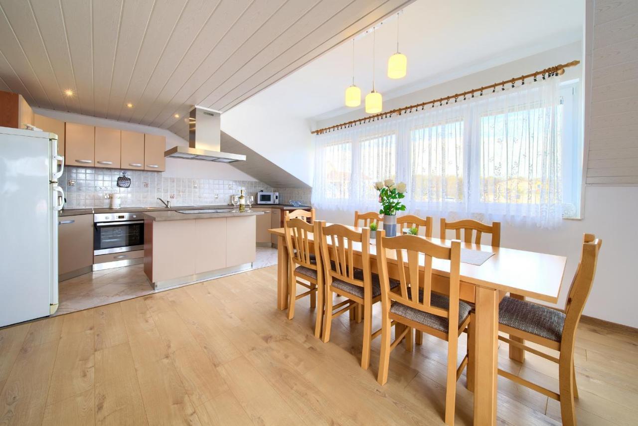 Apartment Mladen Крк Екстер'єр фото
