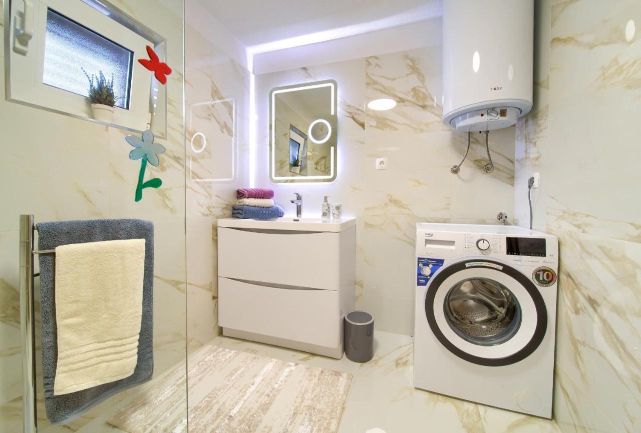 Apartment Mladen Крк Екстер'єр фото