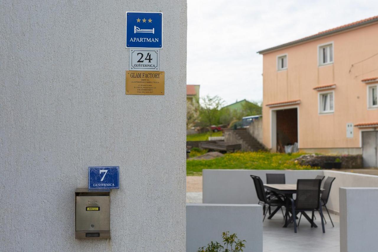 Apartment Mladen Крк Екстер'єр фото